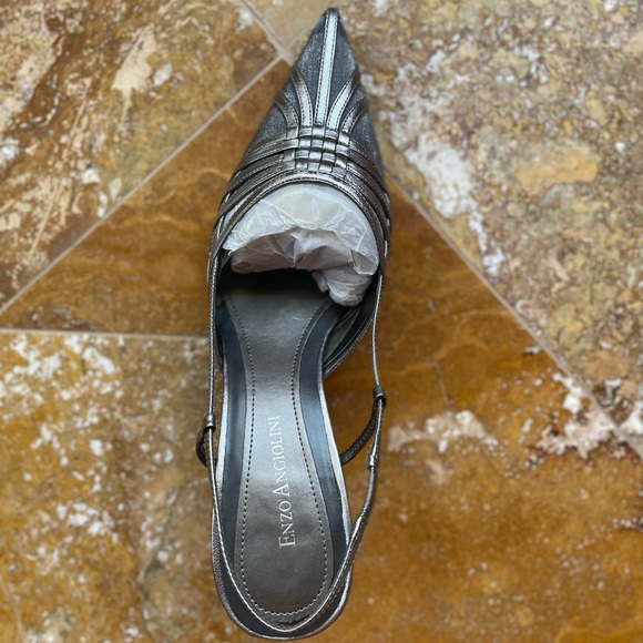 Silver heels - Picture 9 of 9